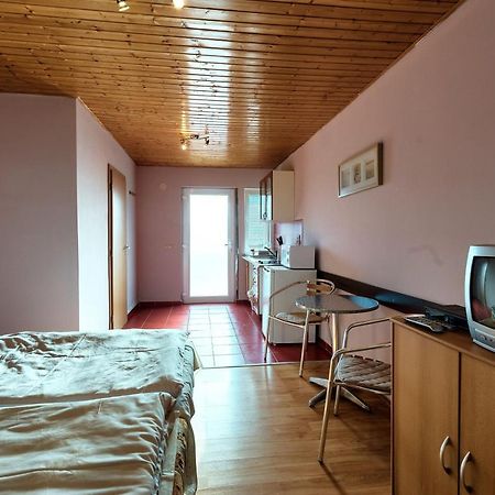 Apartmanovy Dom Red Podhajska Exterior photo