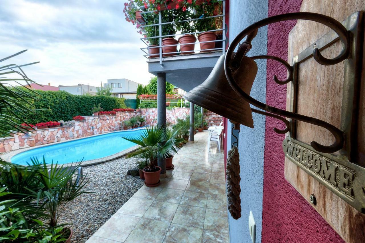 Apartmanovy Dom Red Podhajska Exterior photo