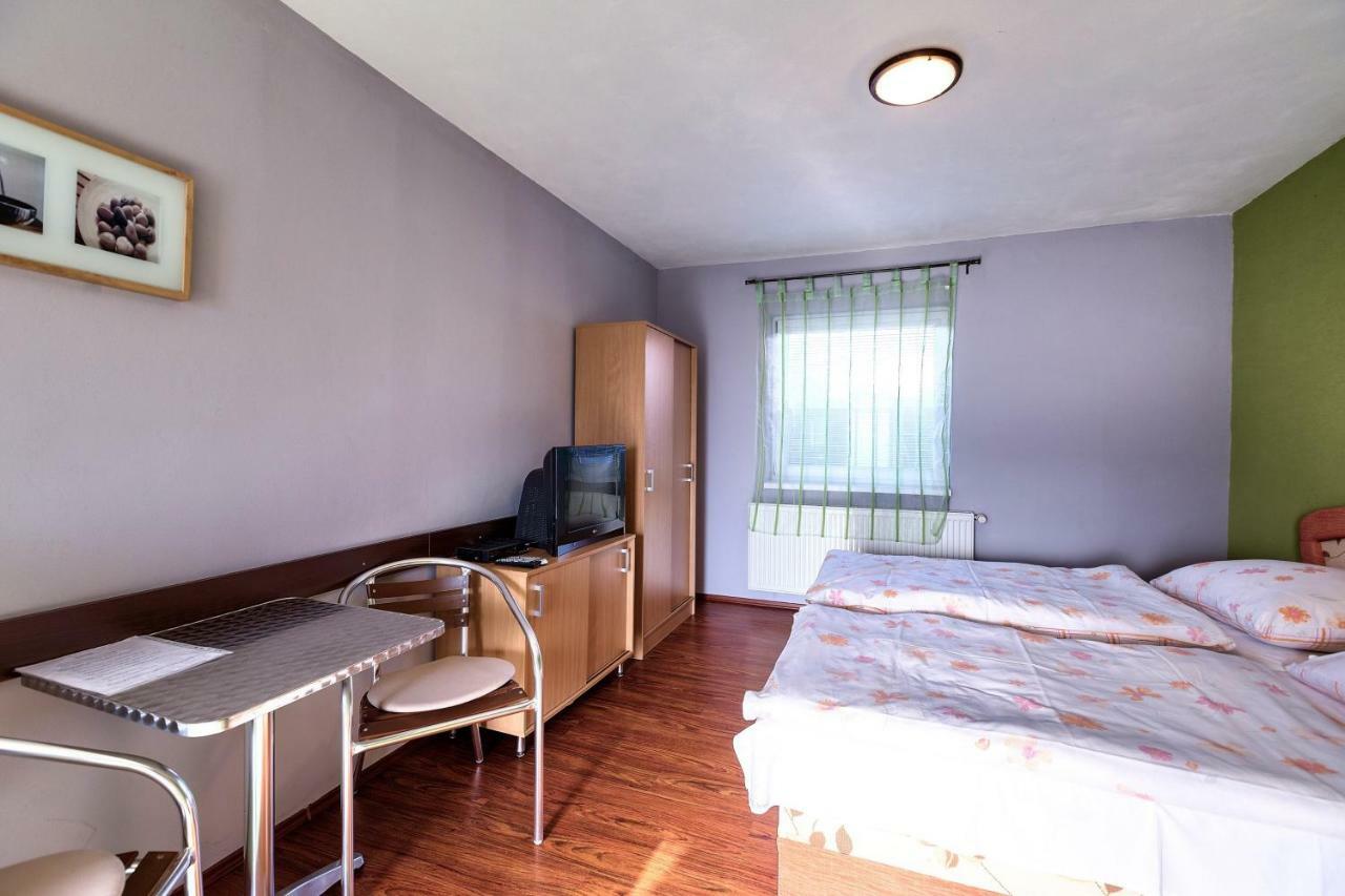 Apartmanovy Dom Red Podhajska Exterior photo