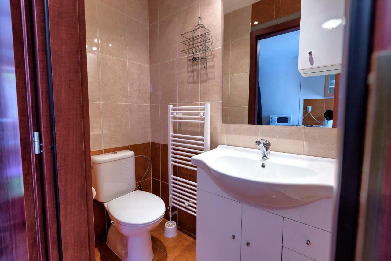 Apartmanovy Dom Red Hotel Podhajska Exterior photo